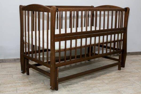 Дитяча Ліжечко Дубок Радуга с маятником орех коричневий, Twins