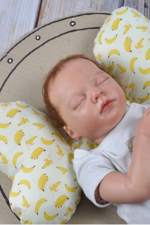 Детская подушка для новорожденных "Butterfly" бананы