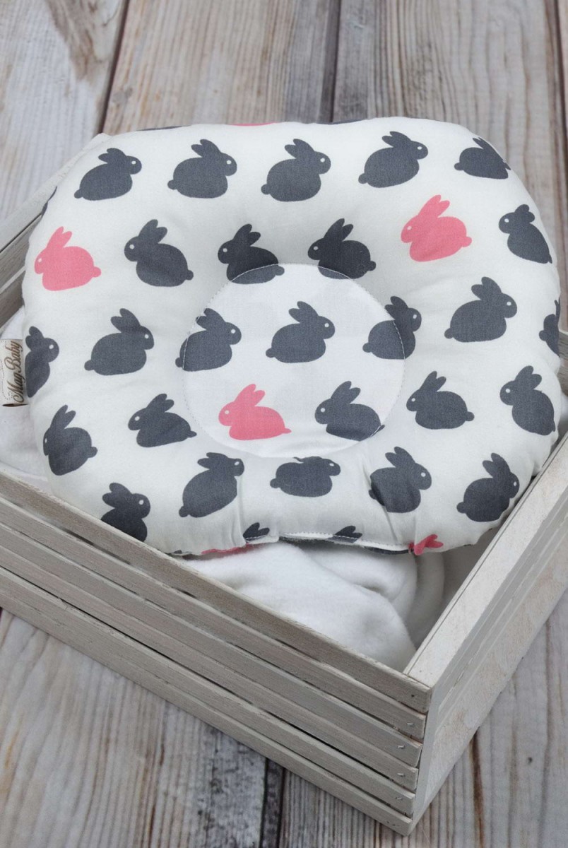 Детская подушка для новорожденных "Зайчики"
