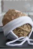 Плюшевая шапочка Newborn коричневая