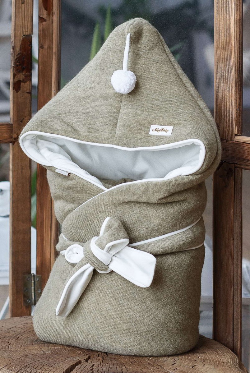 Конверт-одеяло на выписку Гномик на трикотаже оливковый