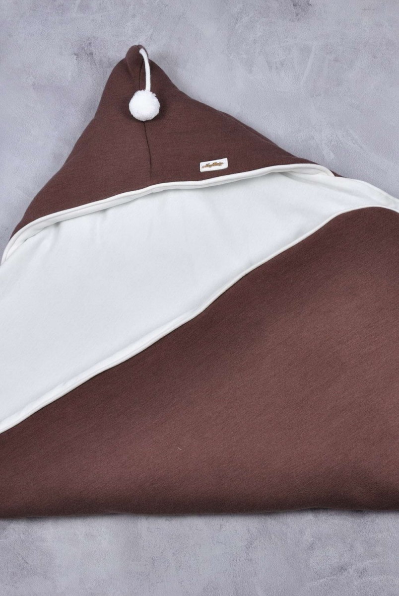 Конверт-одеяло на выписку Гномик на трикотаже коричневый каштан