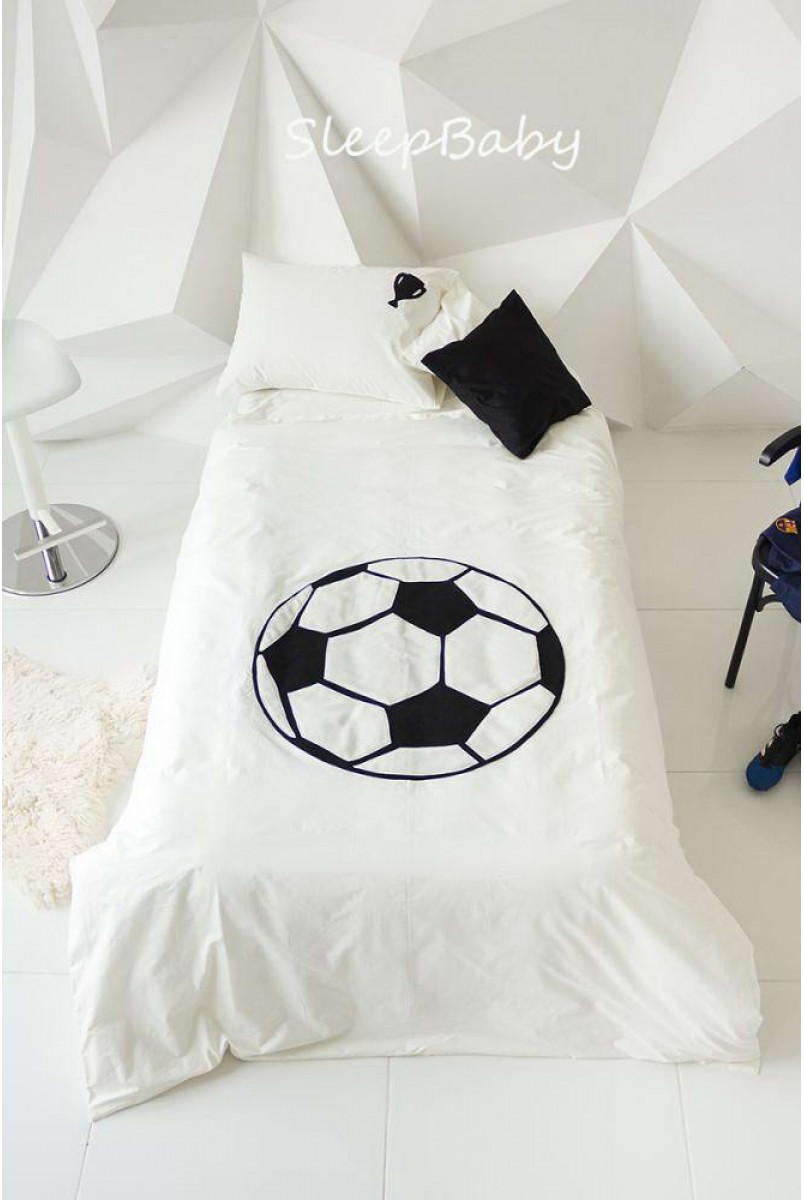 Комплект детского постельного белья "Футболист"